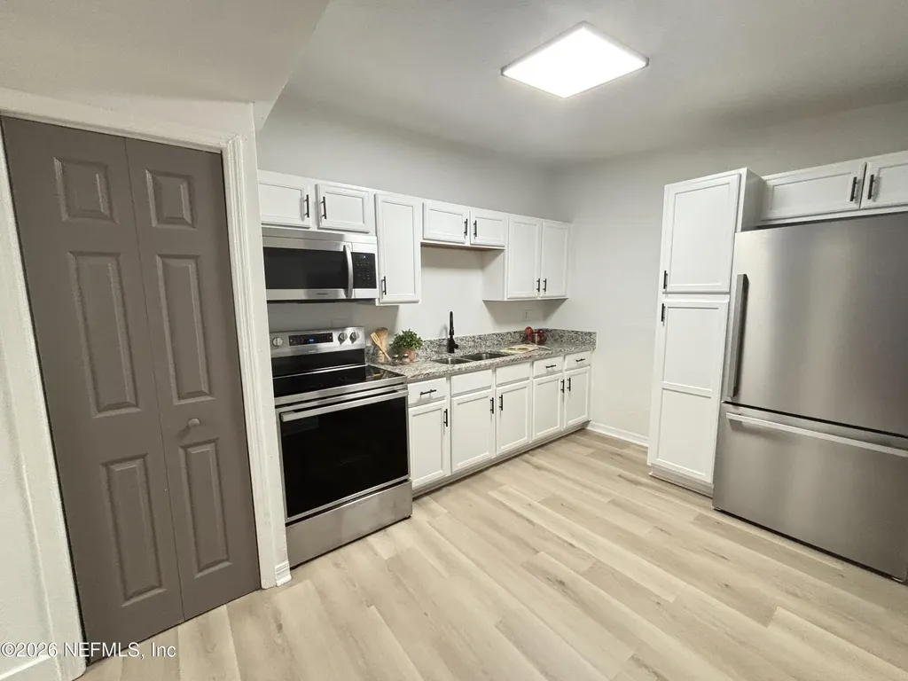 7924 Longspur Avenue Jacksonville FL 32219