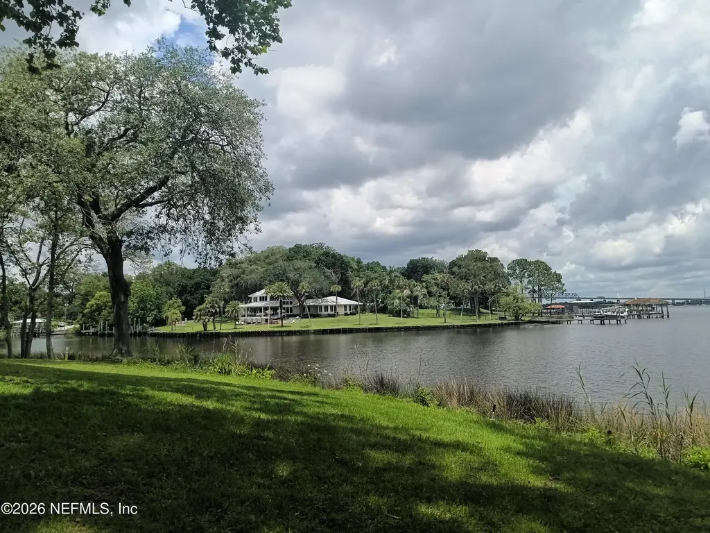 5201 Atlantic Boulevard Jacksonville FL 32207