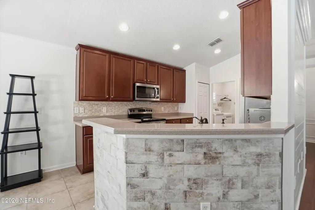 9241 Rosewater Lane Jacksonville FL 32256