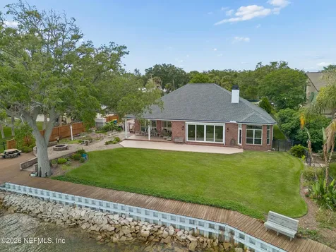 9006 Heckscher Drive Jacksonville FL 32226
