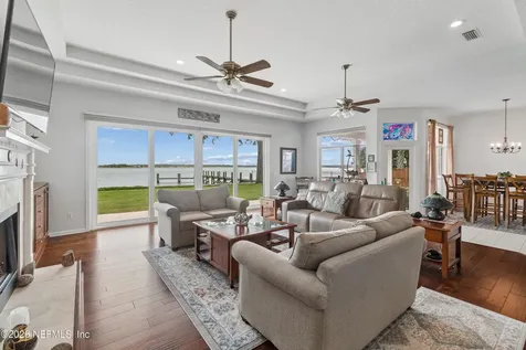 9006 Heckscher Drive Jacksonville FL 32226