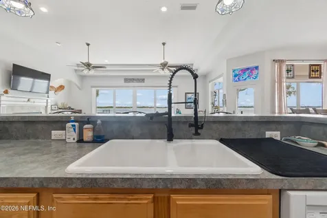 9006 Heckscher Drive Jacksonville FL 32226