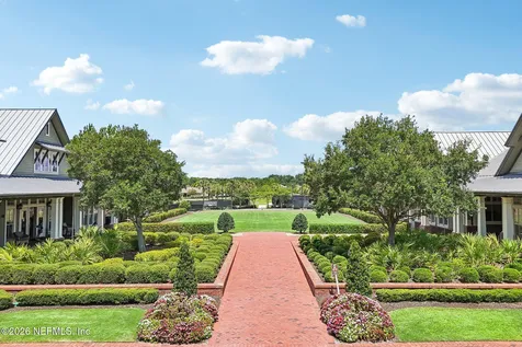 32 Keeneland Road St. Johns FL 32259