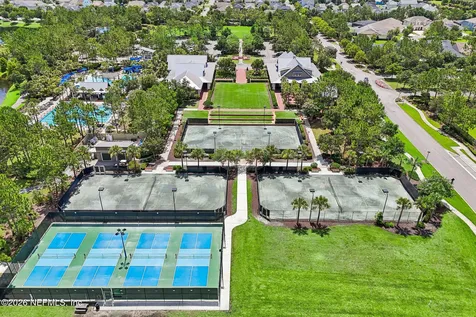32 Keeneland Road St. Johns FL 32259
