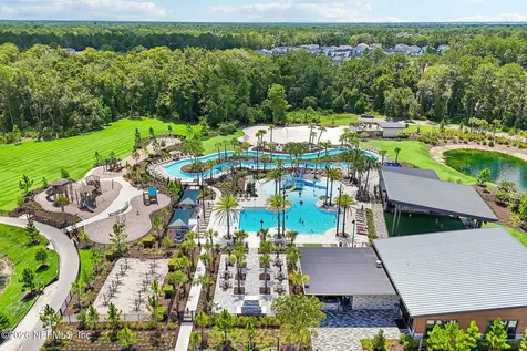 32 Keeneland Road St. Johns FL 32259