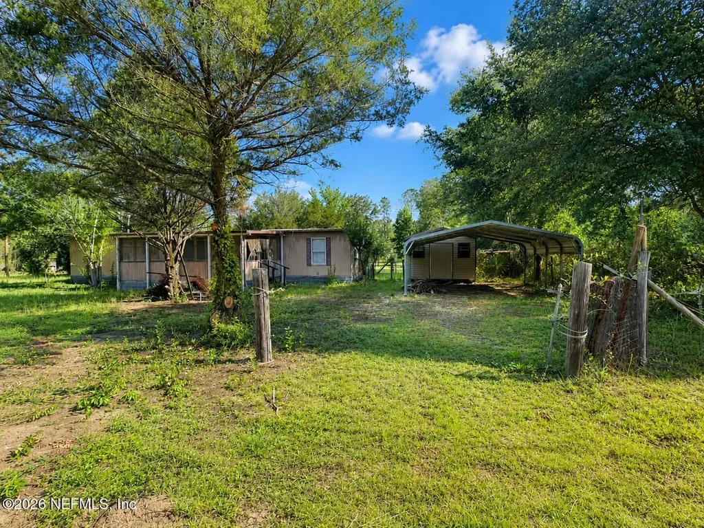 602 Junior Lake Drive Interlachen FL 32148