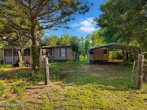 602 Junior Lake Drive Interlachen FL 32148