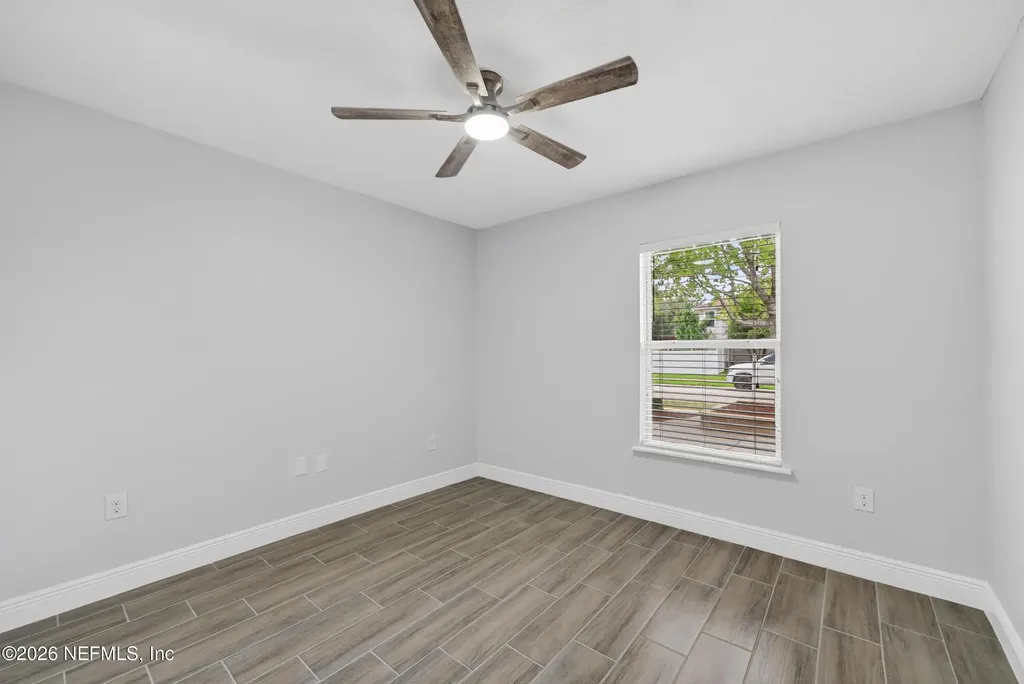 2438 Tyson Lake Drive Jacksonville FL 32221