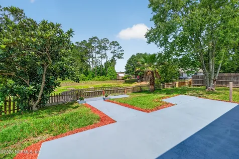 2438 Tyson Lake Drive Jacksonville FL 32221