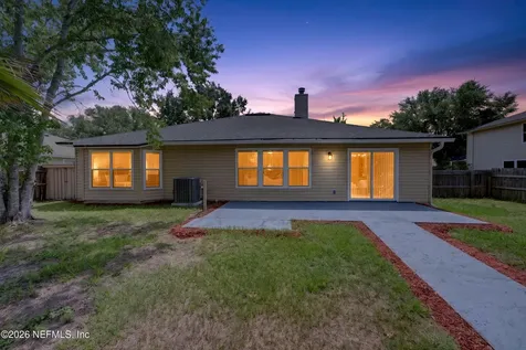 2438 Tyson Lake Drive Jacksonville FL 32221