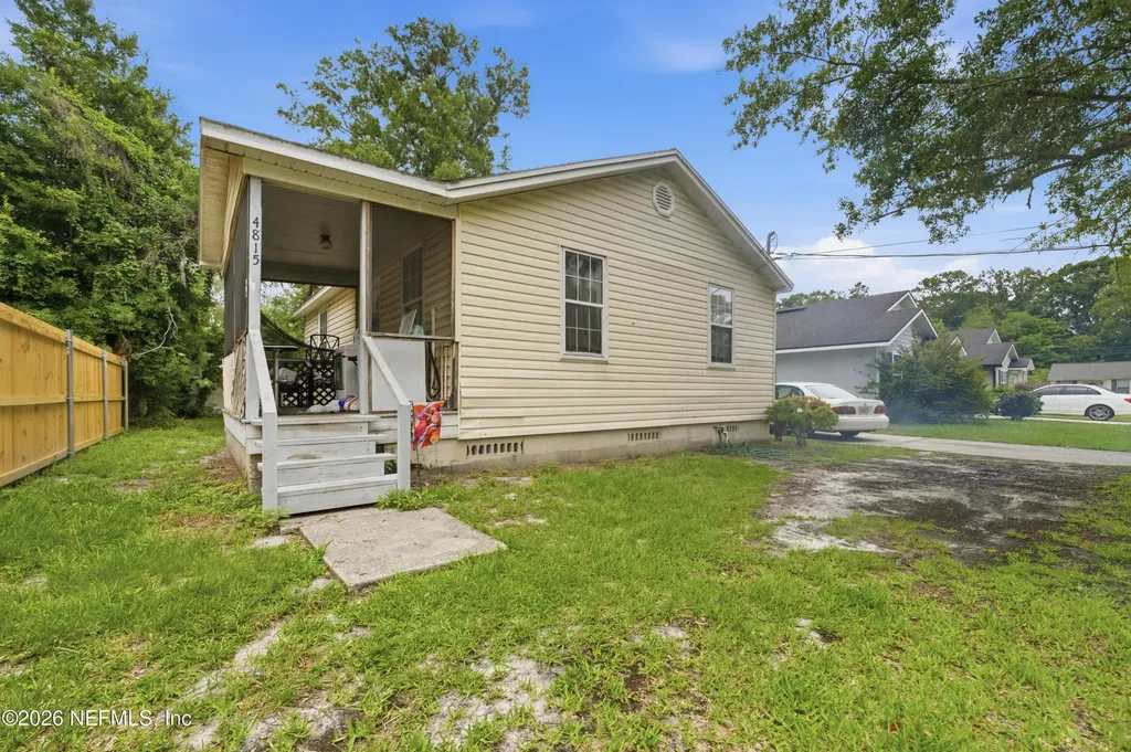 4815 Louisa Terrace Jacksonville FL 32205