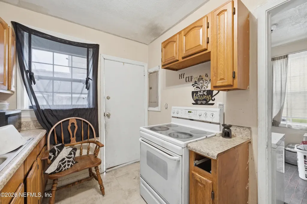 4815 Louisa Terrace Jacksonville FL 32205