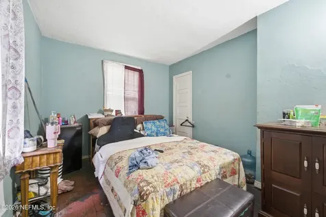 4815 Louisa Terrace Jacksonville FL 32205