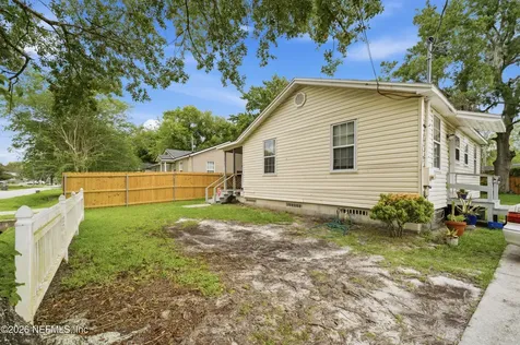 4815 Louisa Terrace Jacksonville FL 32205