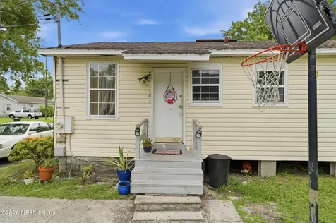 4815 Louisa Terrace Jacksonville FL 32205