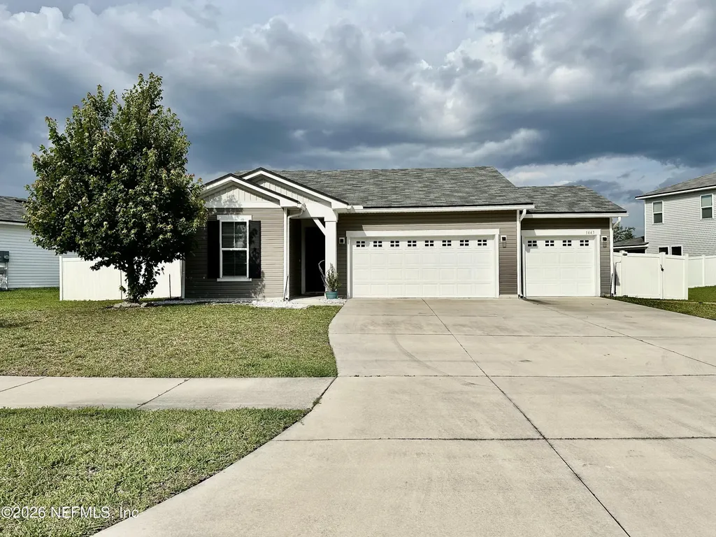 1443 Tropical Pine Cove Middleburg FL 32068