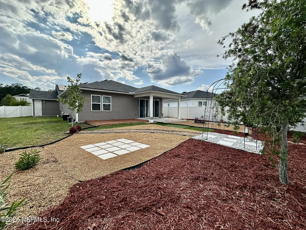 1443 Tropical Pine Cove Middleburg FL 32068
