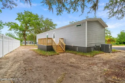 127 Riverside Trail Satsuma FL 32189