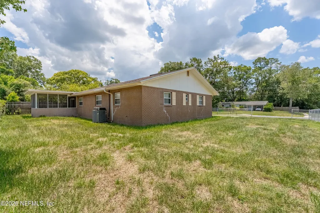 8391 Fury Drive Jacksonville FL 32244