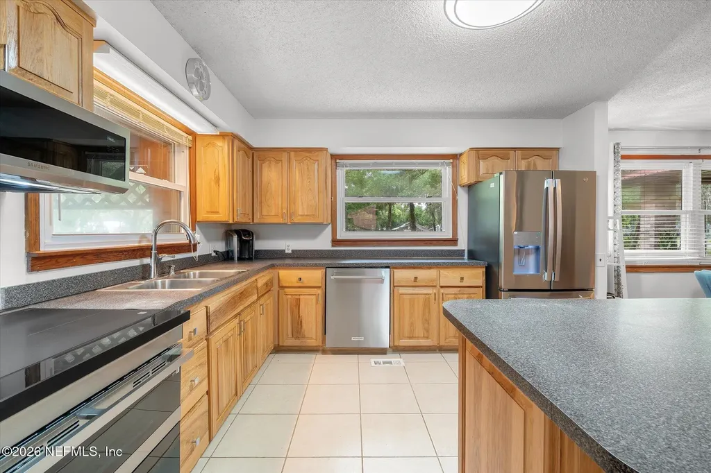 500 Walnut Street Welaka FL 32193