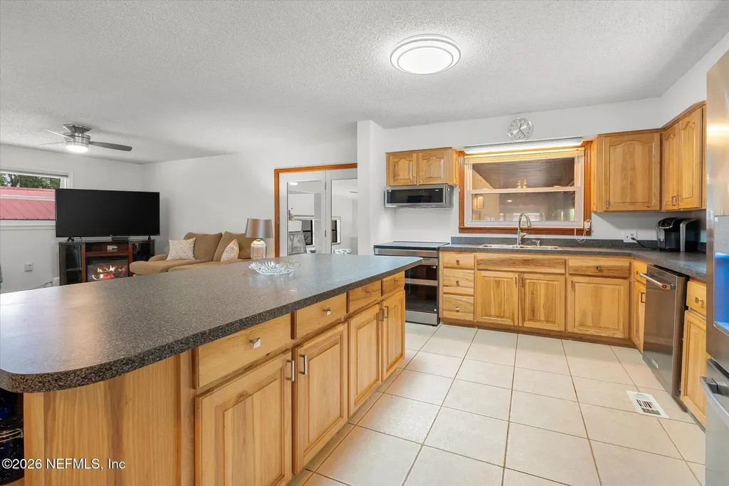 500 Walnut Street Welaka FL 32193
