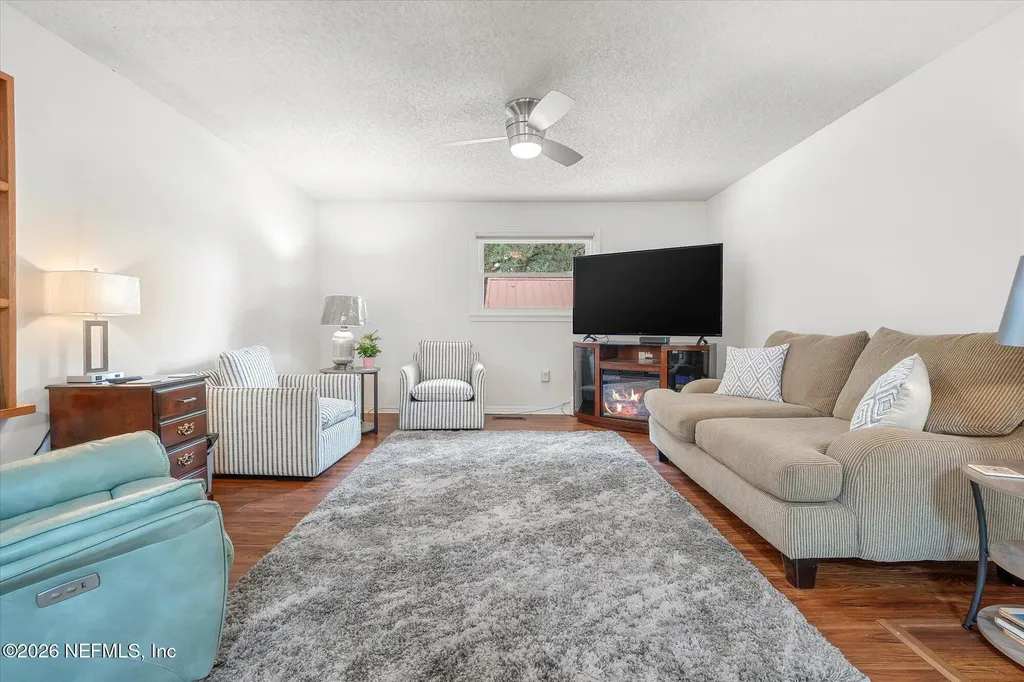 500 Walnut Street Welaka FL 32193