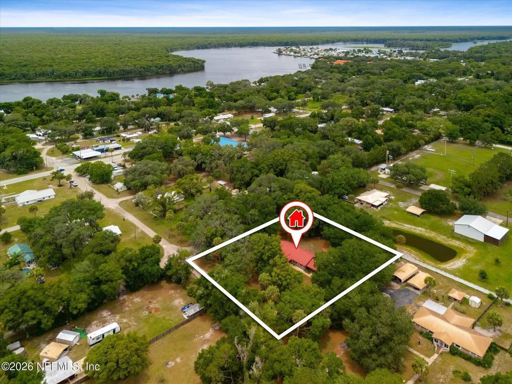 500 Walnut Street Welaka FL 32193