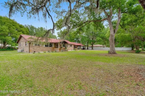 500 Walnut Street Welaka FL 32193
