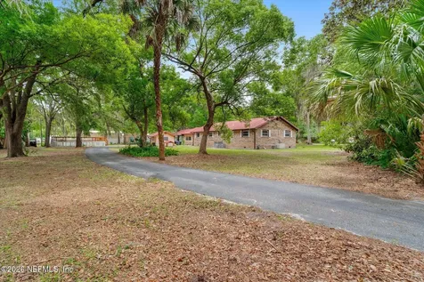 500 Walnut Street Welaka FL 32193