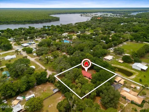 500 Walnut Street Welaka FL 32193