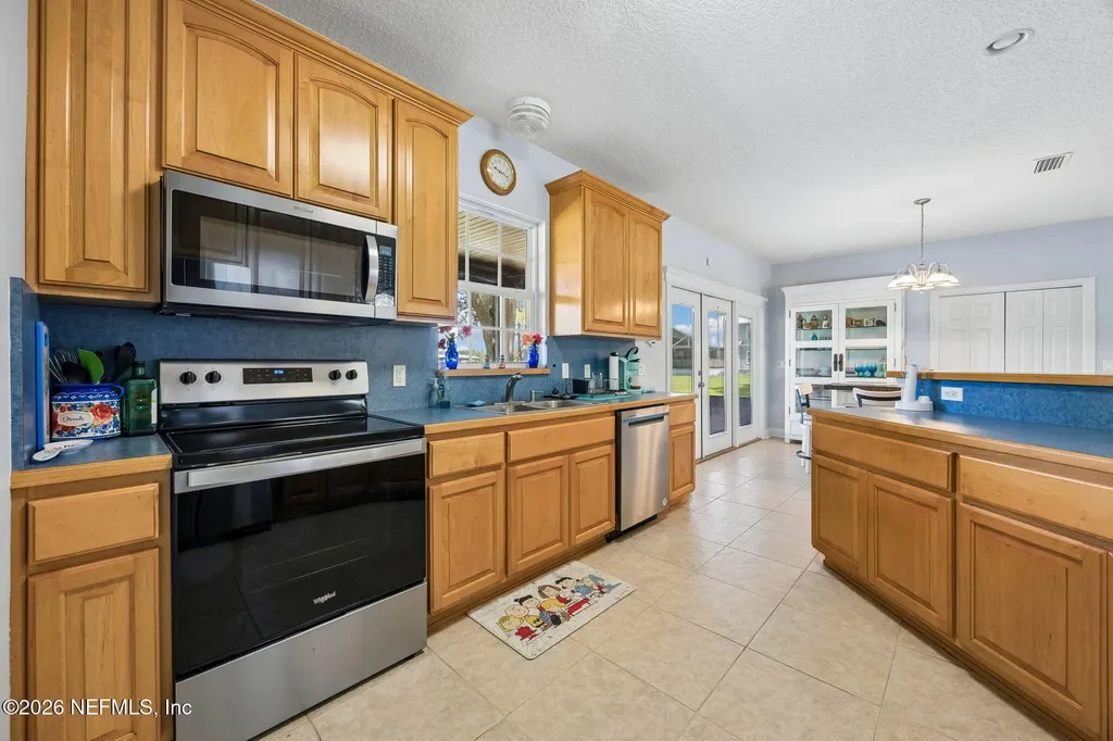 105 Sunny Lane Pomona Park FL 32181