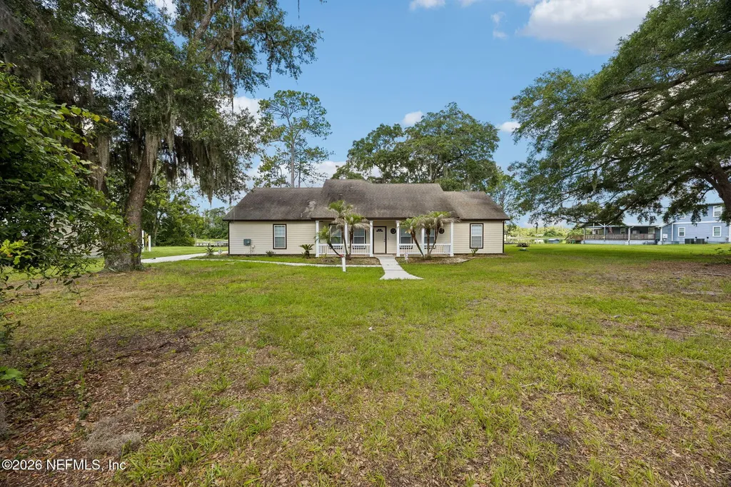 105 Sunny Lane Pomona Park FL 32181