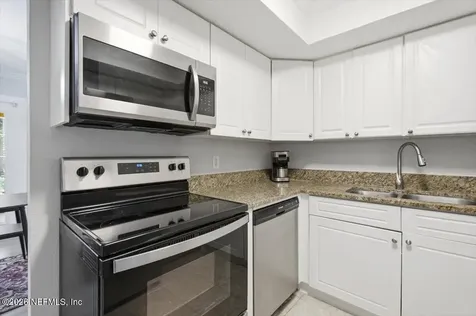 3864 La Mirada Drive N Jacksonville FL 32217