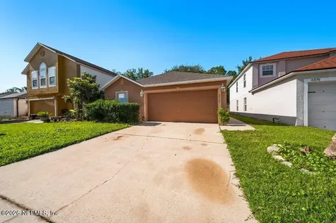 6570 Gentle Oaks Drive S Jacksonville FL 32244