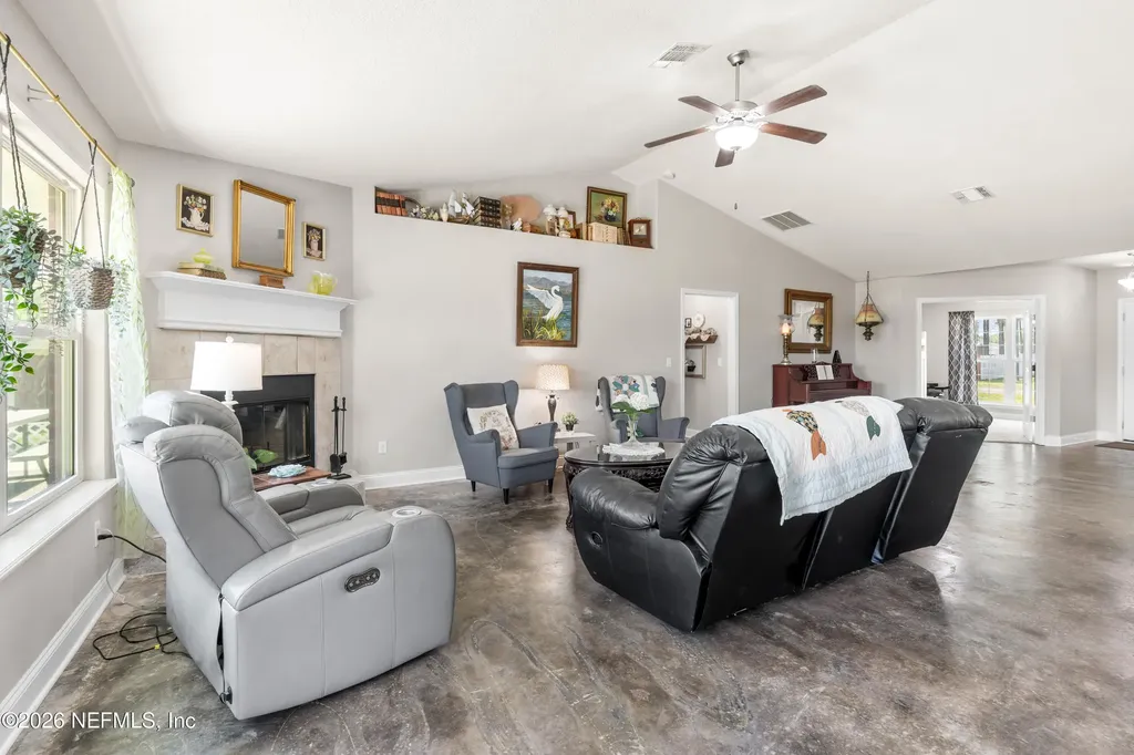 4415 Tall Pines Lane Middleburg FL 32068