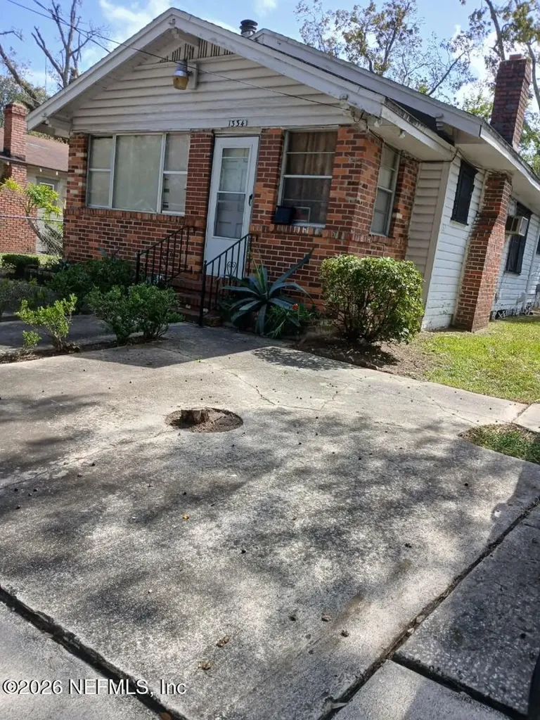 1334 W 32nd Street Jacksonville FL 32209