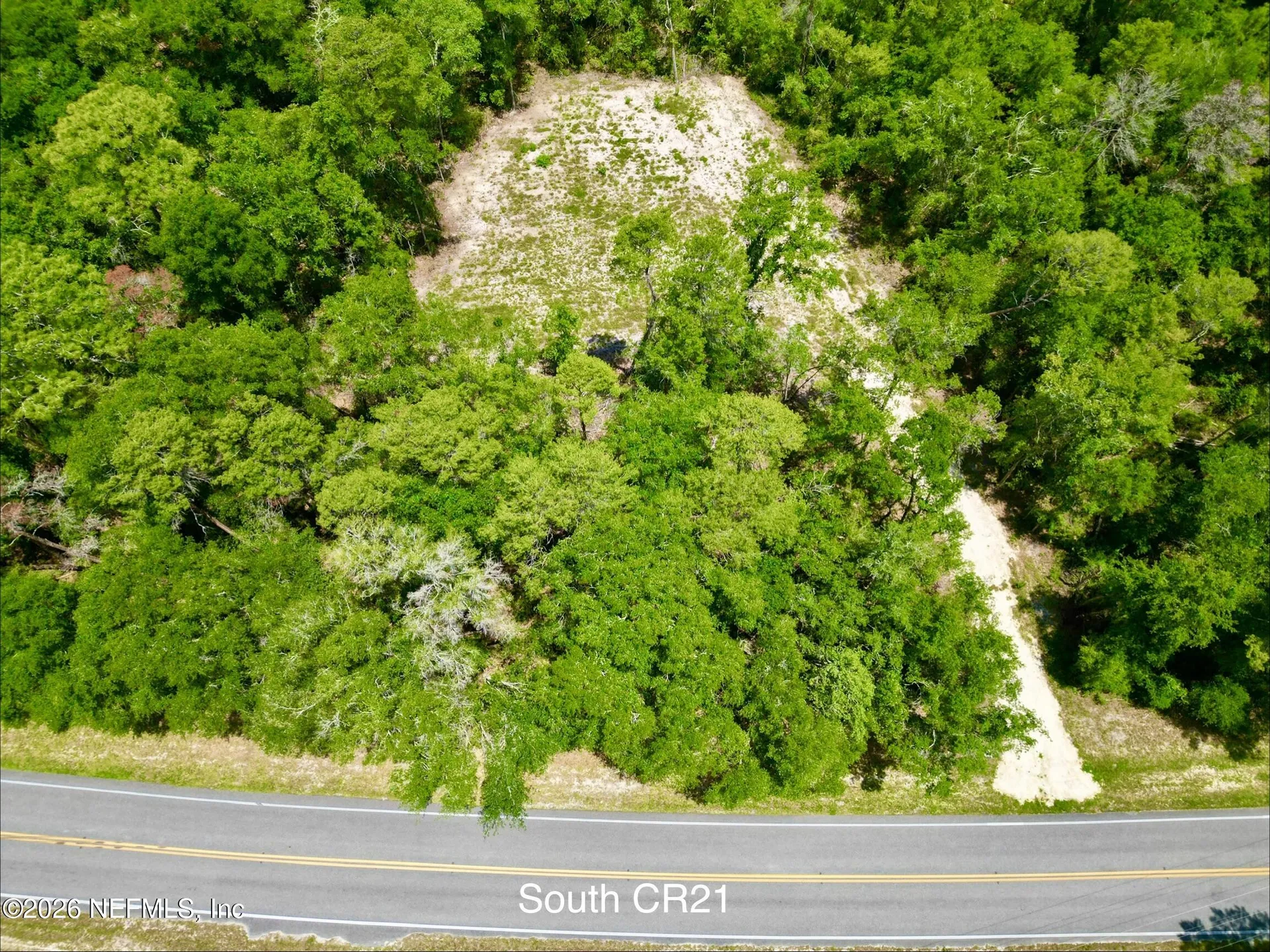 952 S Co Road 21 Hawthorne FL 32640