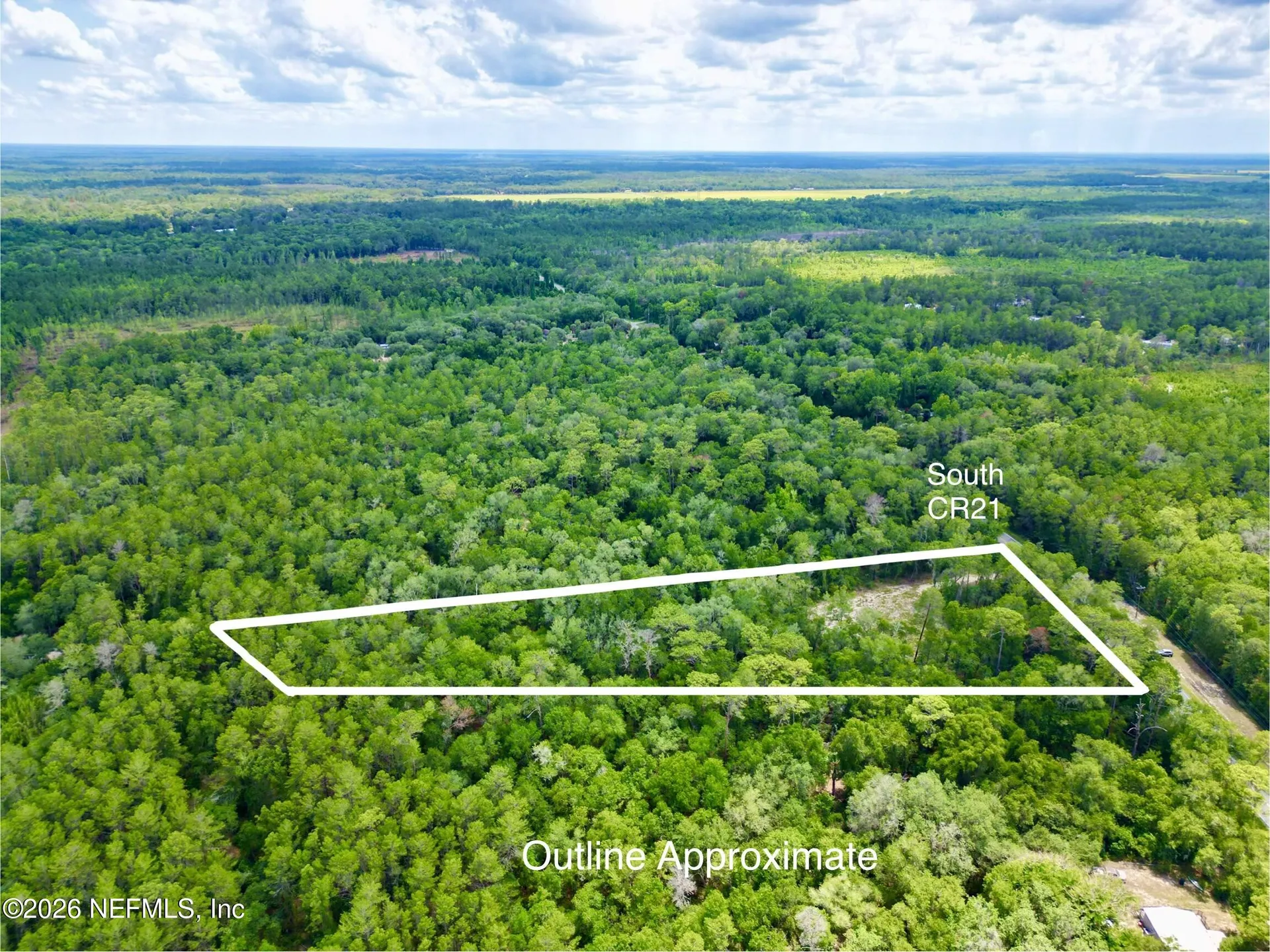 952 S Co Road 21 Hawthorne FL 32640