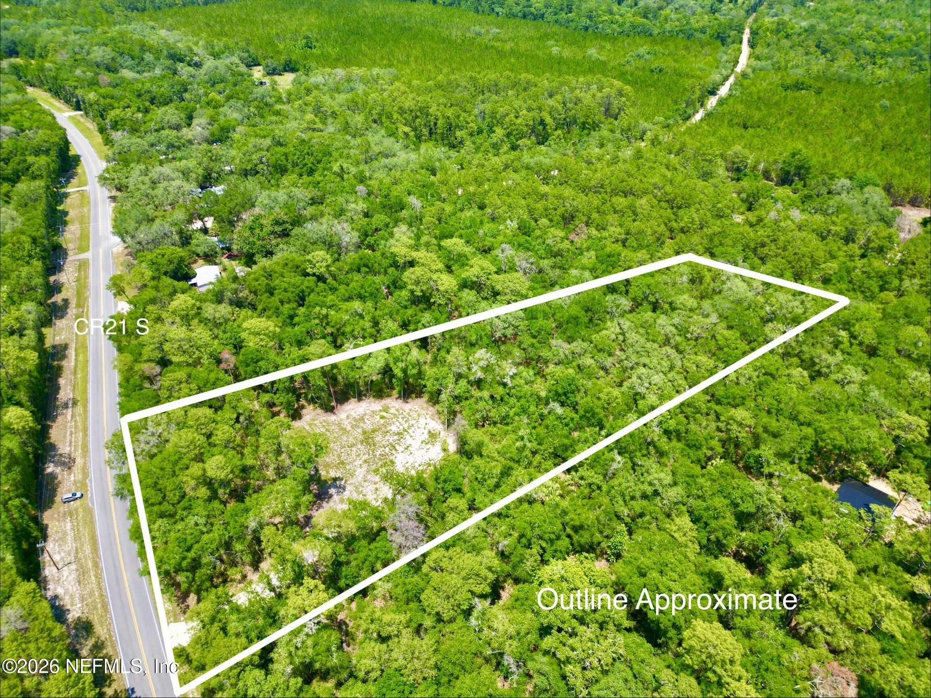952 S Co Road 21 Hawthorne FL 32640
