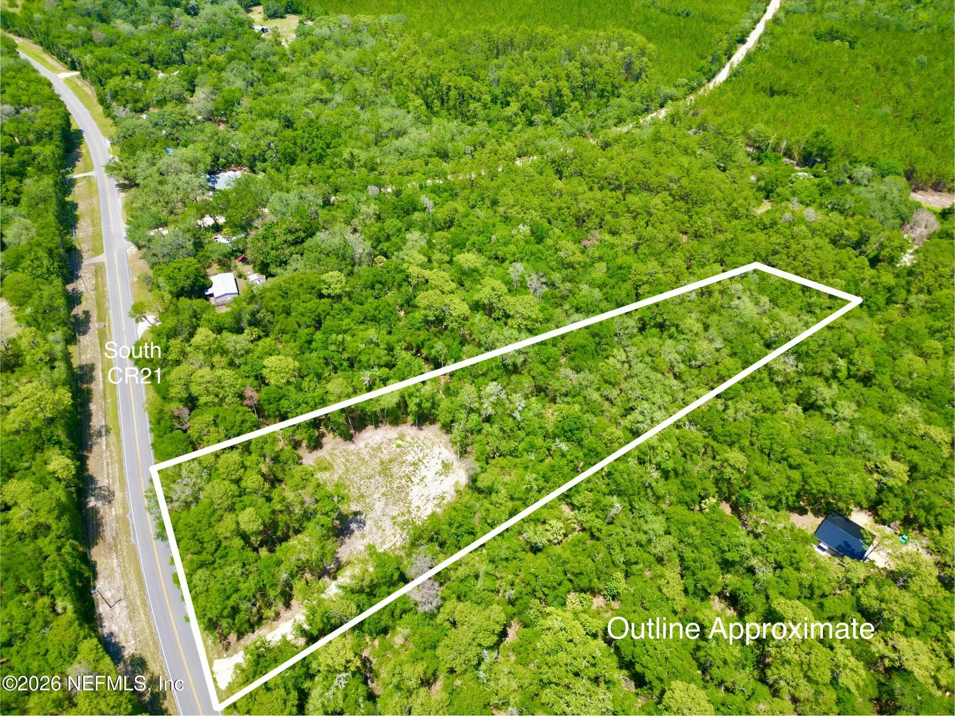 952 S Co Road 21 Hawthorne FL 32640