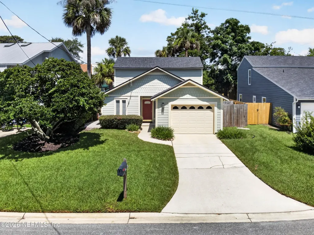 186 Pine Street Atlantic Beach FL 32233