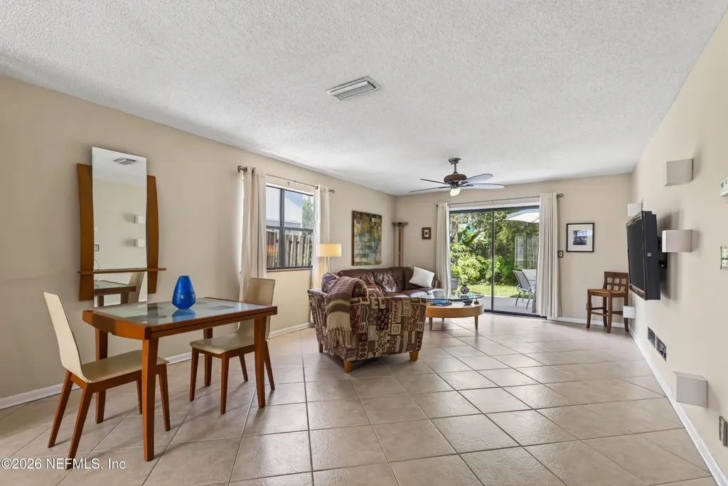 186 Pine Street Atlantic Beach FL 32233