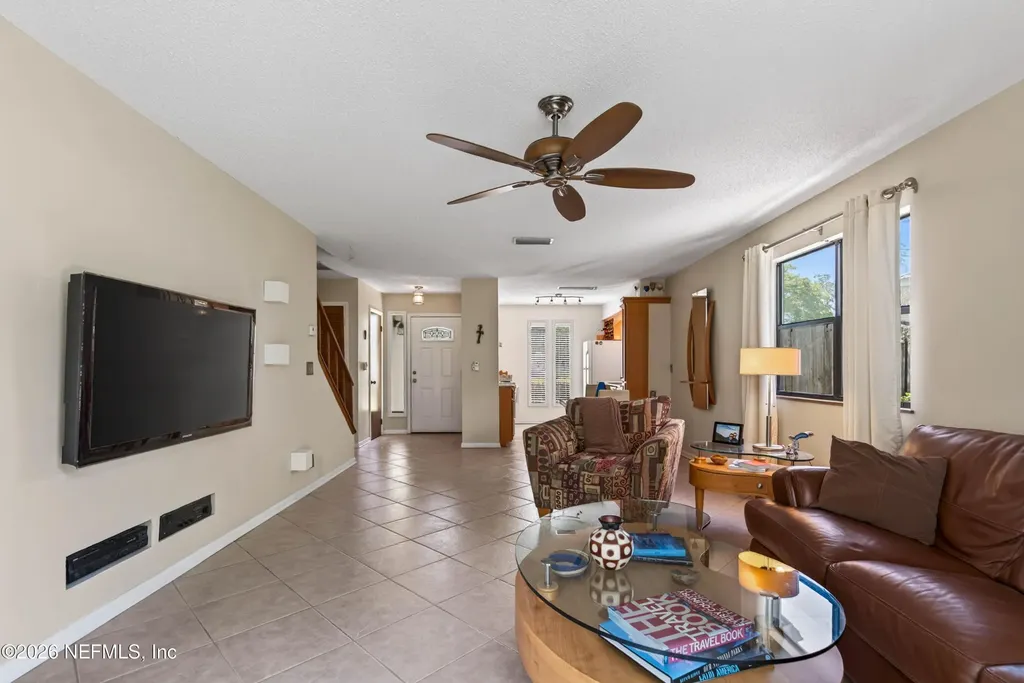 186 Pine Street Atlantic Beach FL 32233