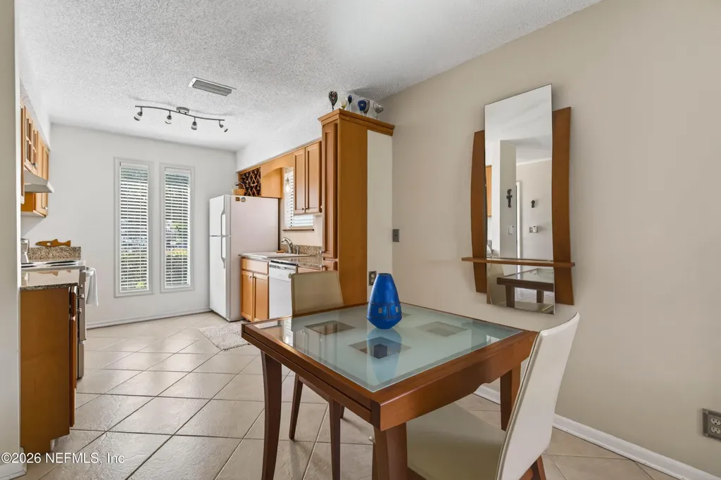186 Pine Street Atlantic Beach FL 32233