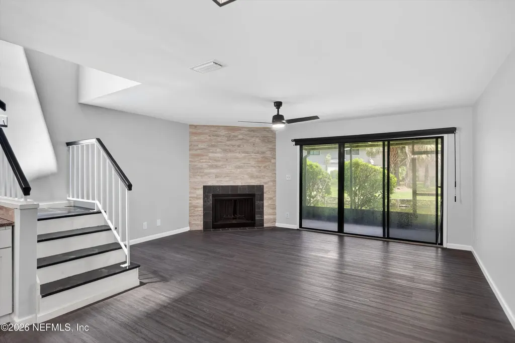 7701 Baymeadows Circle W Jacksonville FL 32256