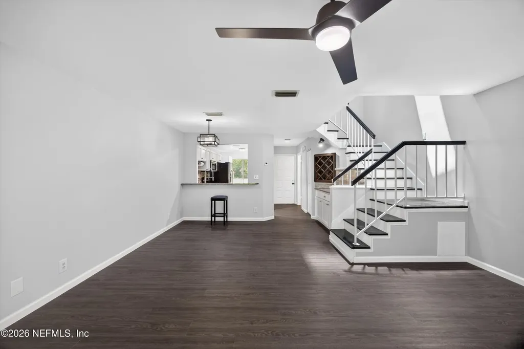 7701 Baymeadows Circle W Jacksonville FL 32256