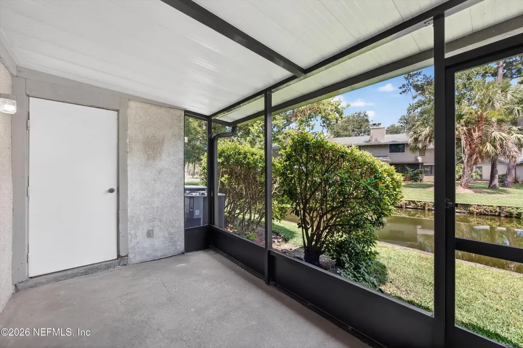 7701 Baymeadows Circle W Jacksonville FL 32256