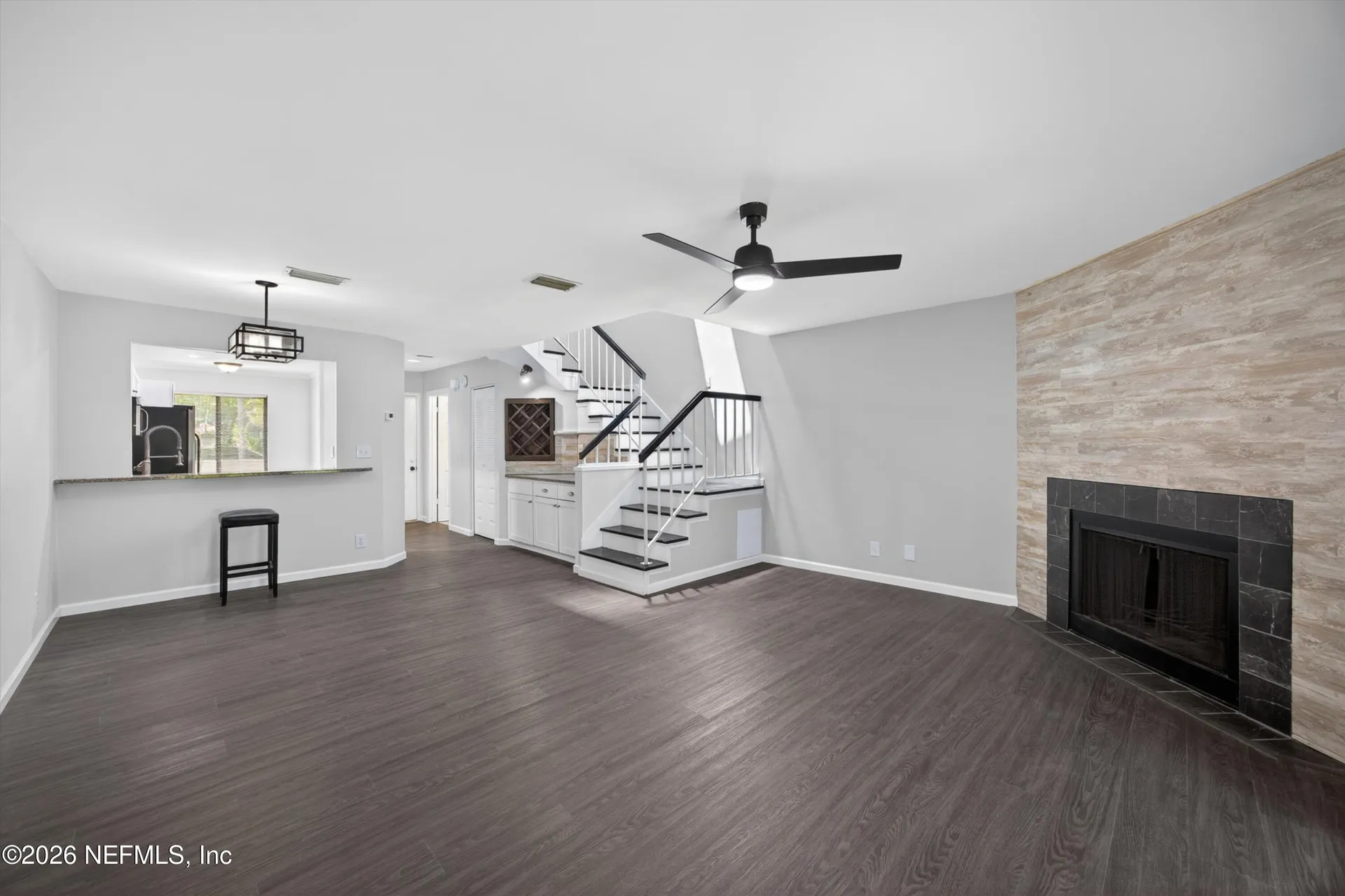 7701 Baymeadows Circle W Jacksonville FL 32256