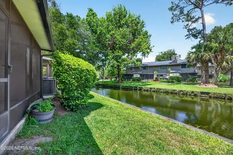 7701 Baymeadows Circle W Jacksonville FL 32256