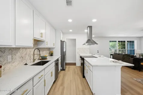 3735 Ponce De Leon Avenue Jacksonville FL 32217